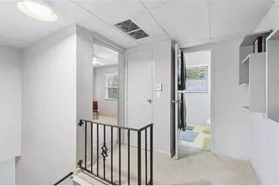 327 Lakemoore Drive #B, Atlanta, GA 30342 - Photo 29