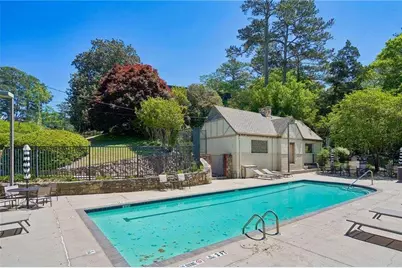 327 Lakemoore Drive #B, Atlanta, GA 30342 - Photo 45