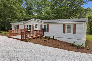 1203 Lanier Rd, Pendergrass, GA 30567 - Photo 1