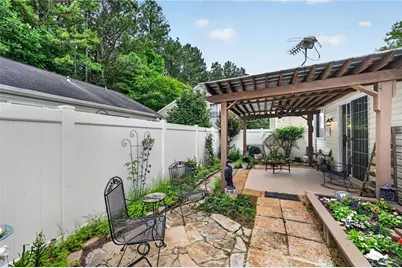 111 W Oaks Court, Woodstock, GA 30188 - Photo 19