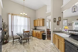 2114 Beacon Crest Dr, Buford, GA 30519 - Photo 13
