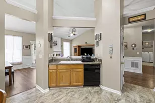 2114 Beacon Crest Dr, Buford, GA 30519 - Photo 15