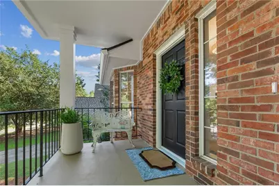 365 E Willow Run, Johns Creek, GA 30022 - Photo 3