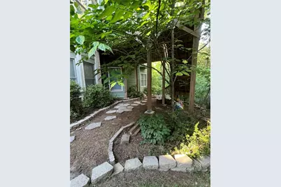1883 Brackendale Road, Kennesaw, GA 30152 - Photo 5