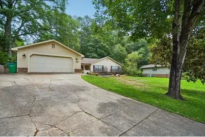 1372 Crooked Tree Court SW, Lilburn, GA 30047 - Photo 3