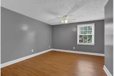 9665 N Pond Circle, Roswell, GA 30076 - Photo 19