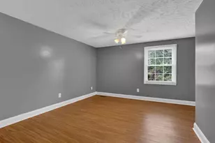 9665 N Pond Cir, Roswell, GA 30076 - Photo 19