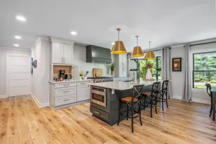 1095 Tuxedo Ct, Roswell, GA 30075 - Photo 9