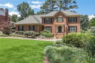 5189 Beech Forest Dr SW, Lilburn, GA 30047 - Photo 5