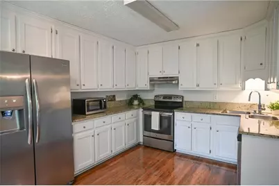 2782 Oak Meadow Lane, Snellville, GA 30078 - Photo 9
