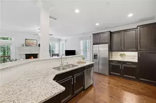 7670 Glisten Ave, Atlanta, GA 30328 - Photo 13