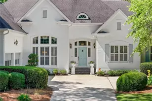 170 Helmsley Dr, Atlanta, GA 30327 - Photo 1