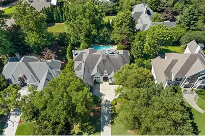 170 Helmsley Drive, Atlanta, GA 30327 - Photo 81