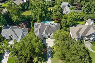 170 Helmsley Dr, Atlanta, GA 30327 - Photo 81