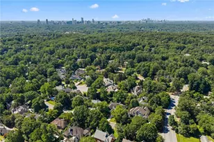 170 Helmsley Dr, Atlanta, GA 30327 - Photo 47