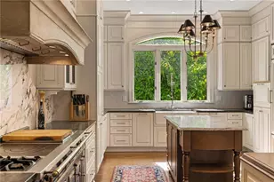 170 Helmsley Dr, Atlanta, GA 30327 - Photo 23