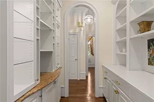 170 Helmsley Dr, Atlanta, GA 30327 - Photo 37