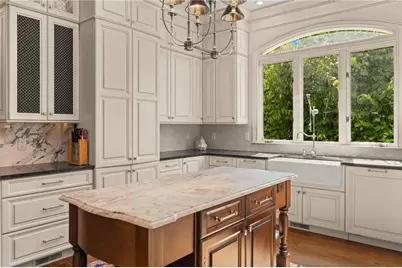 170 Helmsley Drive, Atlanta, GA 30327 - Photo 21