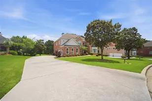 705 Masters Dr, Stone Mountain, GA 30087 - Photo 3