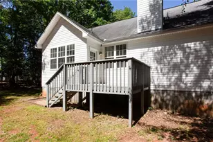8071 Beachwood Dr, Murrayville, GA 30564 - Photo 3