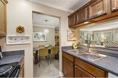525 Warm Springs Circle, Roswell, GA 30075 - Photo 3