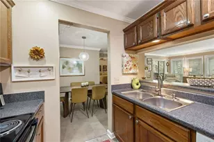 525 Warm Springs Cir, Roswell, GA 30075 - Photo 3