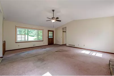 255 Sabrina Court, Woodstock, GA 30188 - Photo 5