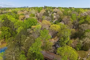 4190 D'Youville Trce, Atlanta, GA 30341 - Photo 29
