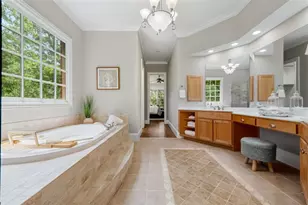 250 Enclave, Atlanta, GA 30342 - Photo 23