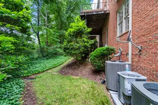 250 Enclave, Atlanta, GA 30342 - Photo 43