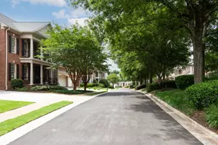 250 Enclave, Atlanta, GA 30342 - Photo 49