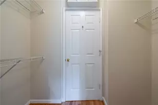1075 Peachtree Walk NE, Atlanta, GA 30309 - Photo 17
