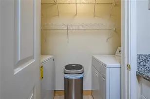 1075 Peachtree Walk NE, Atlanta, GA 30309 - Photo 7