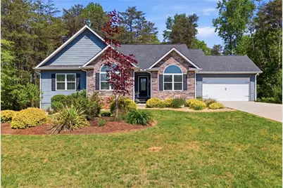 393 Linwood Drive, Demorest, GA 30535 - Photo 1