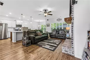 744 Brookshire Ct, Monroe, GA 30655 - Photo 9