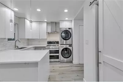5641 Kingsport Drive #8, Atlanta, GA 30342 - Photo 9
