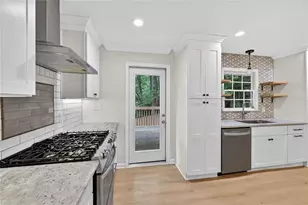 2037 Longview Way, Chamblee, GA 30341 - Photo 3