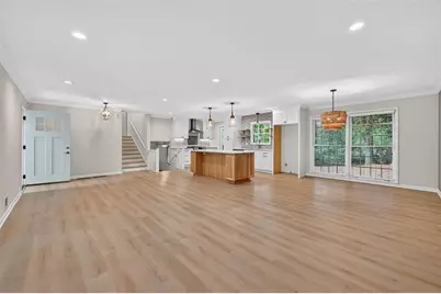 2037 Longview Way, Chamblee, GA 30341 - Photo 15