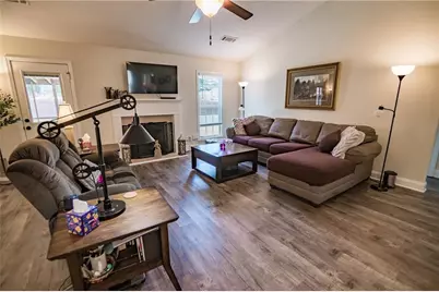 535 Embassy Walk, Winder, GA 30680 - Photo 17