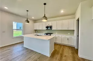 5312 Frontier Ct, Flowery Branch, GA 30542 - Photo 9