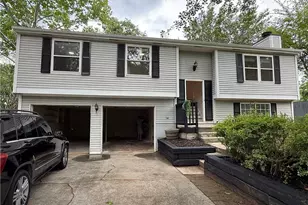 10415 Plantation Bridge Dr, Alpharetta, GA 30022 - Photo 3