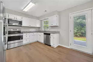 12110 Greenmont Walk, Alpharetta, GA 30009 - Photo 5