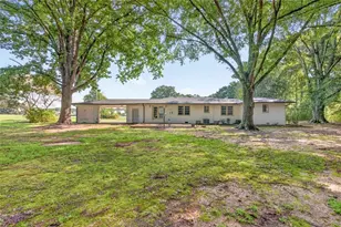 1233 Bethlehem Rd, Statham, GA 30666 - Photo 33
