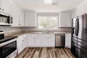 1233 Bethlehem Rd, Statham, GA 30666 - Photo 13