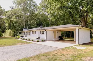 1233 Bethlehem Rd, Statham, GA 30666 - Photo 3