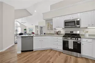 303 Village Ln, Roswell, GA 30075 - Photo 7
