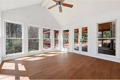7300 Chattahoochee Bluff Drive, Atlanta, GA 30350 - Photo 11
