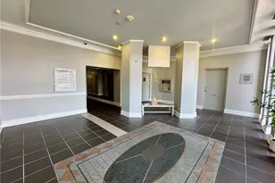 2285 Peachtree Rd NE, Atlanta, GA 30309 - Photo 15