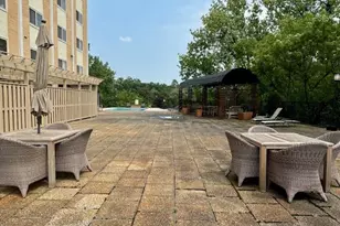 2285 Peachtree Rd NE, Atlanta, GA 30309 - Photo 27