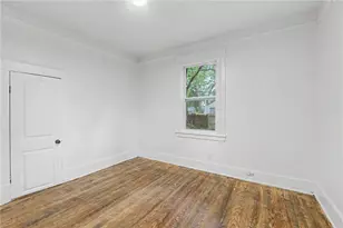 812 E 33rd St, Savannah, GA 31401 - Photo 19